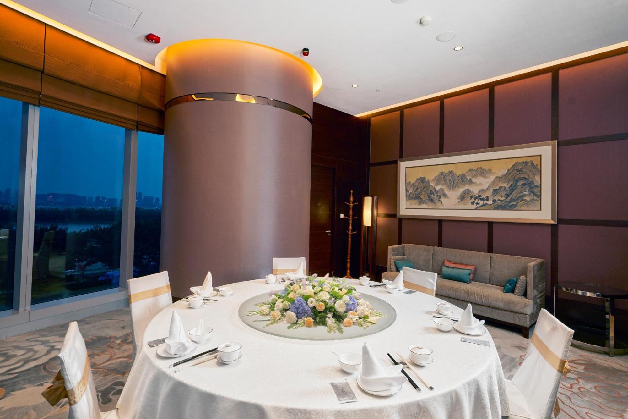 Crowne Plaza Macau By Ihg Exterior foto A private dining room at the restaurant