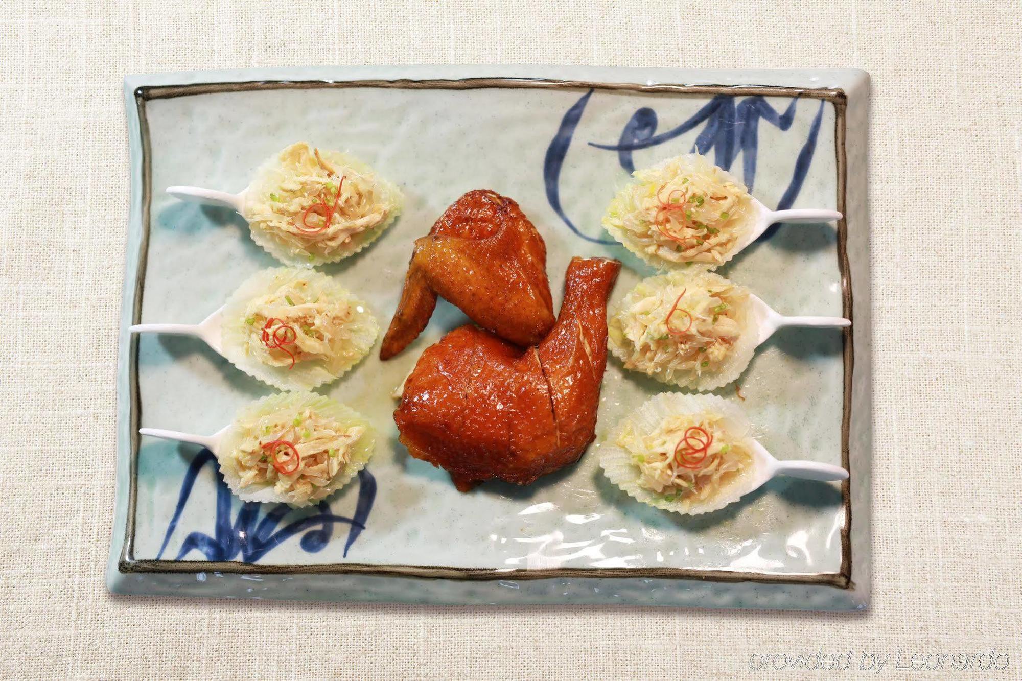 Crowne Plaza Macau By Ihg Exterior foto Chicken and dim sum